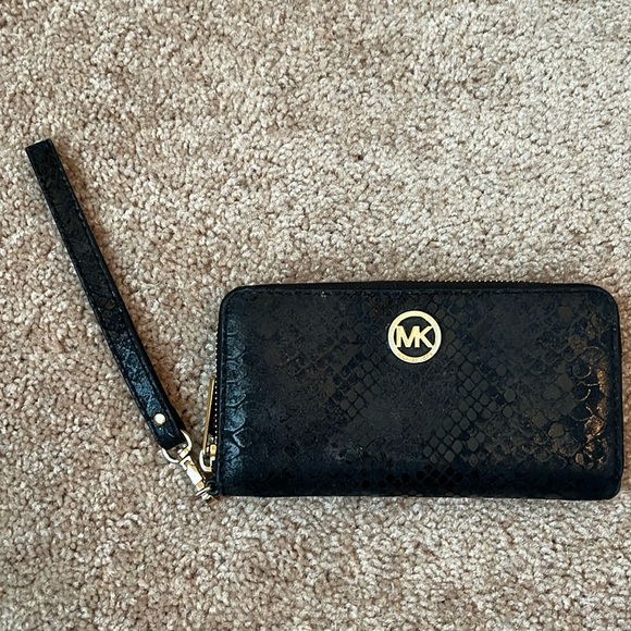 MICHAEL Michael Kors Handbags - Michael Kors Snakeskin Wristlet Wallet